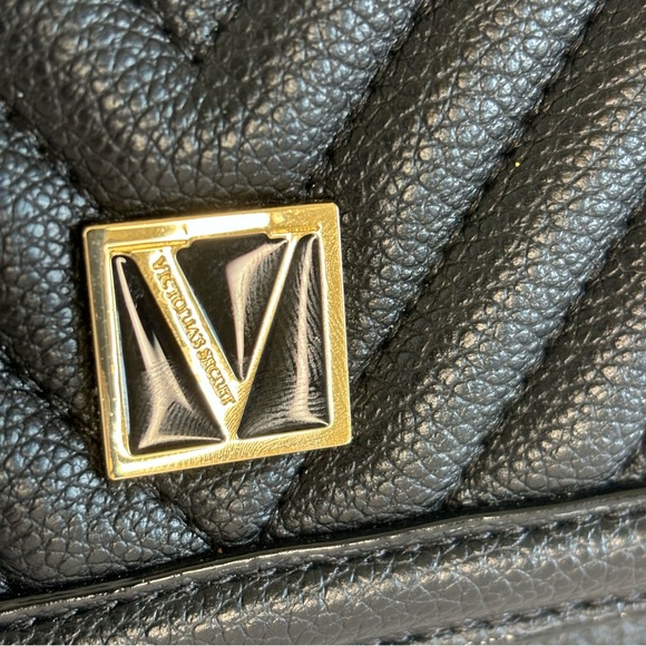 Victoria Secret black chevron wallet - Picture 3 of 10
